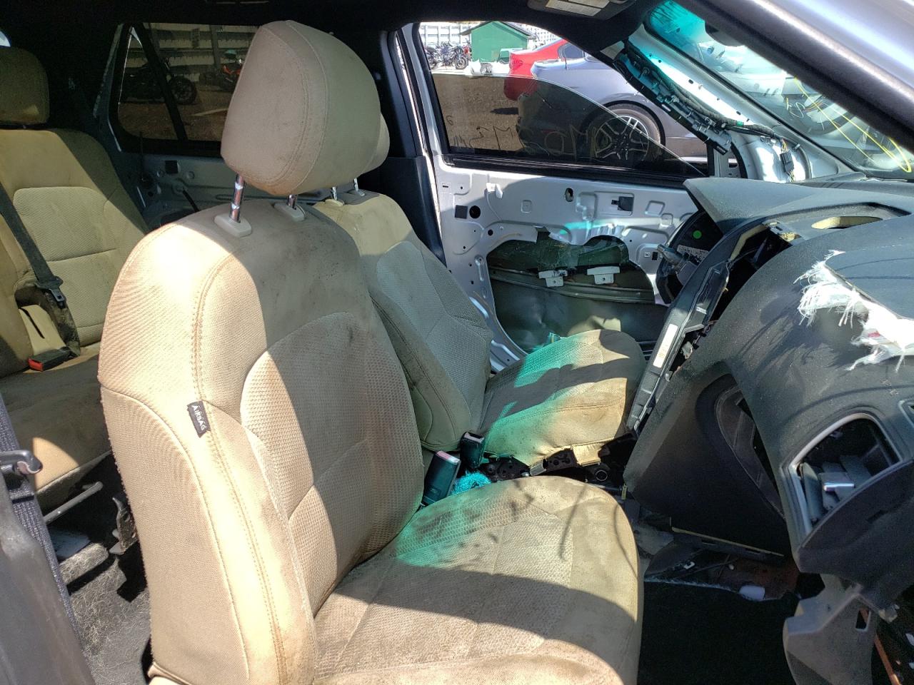 Photo 5 from auction – 2016 FORD EXPLORER L with VIN 1FM5K7F88GGC29934