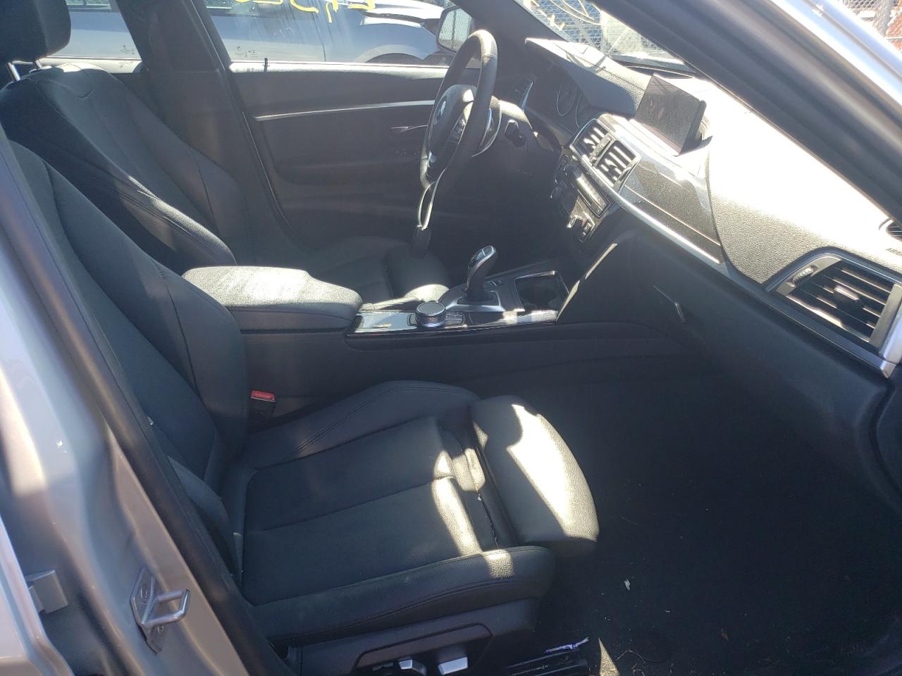 Photo 5 from auction – 2018 BMW 330 XI with VIN WBA8K3C51JA483643