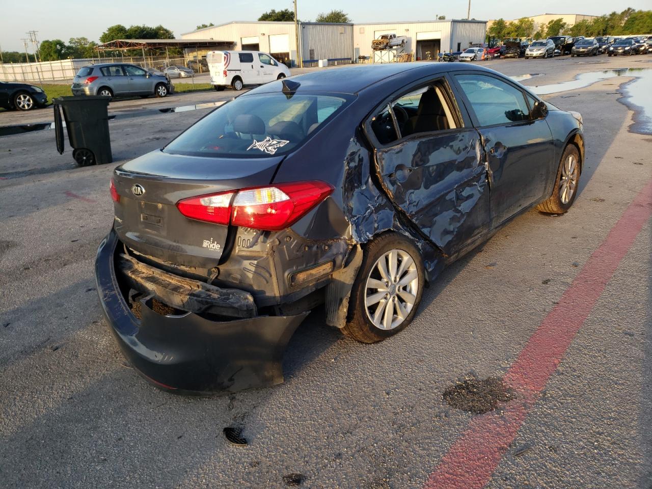 Photo 4 from auction – 2014 KIA FORTE LX with VIN KNAFX4A61E5209805