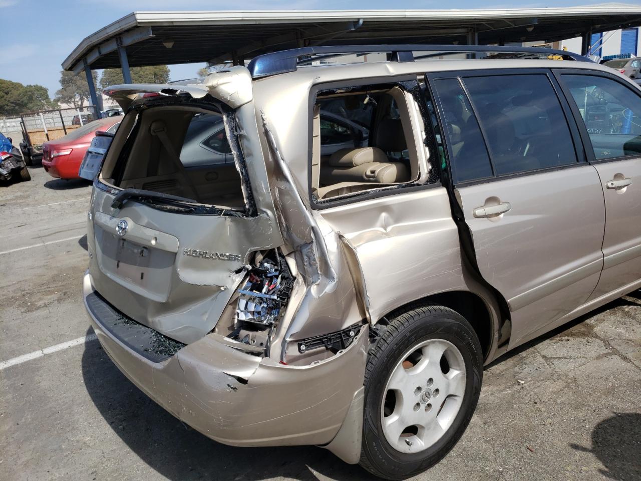 Photo 9 from auction – 2006 TOYOTA HIGHLANDER with VIN JTEDP21A060104394