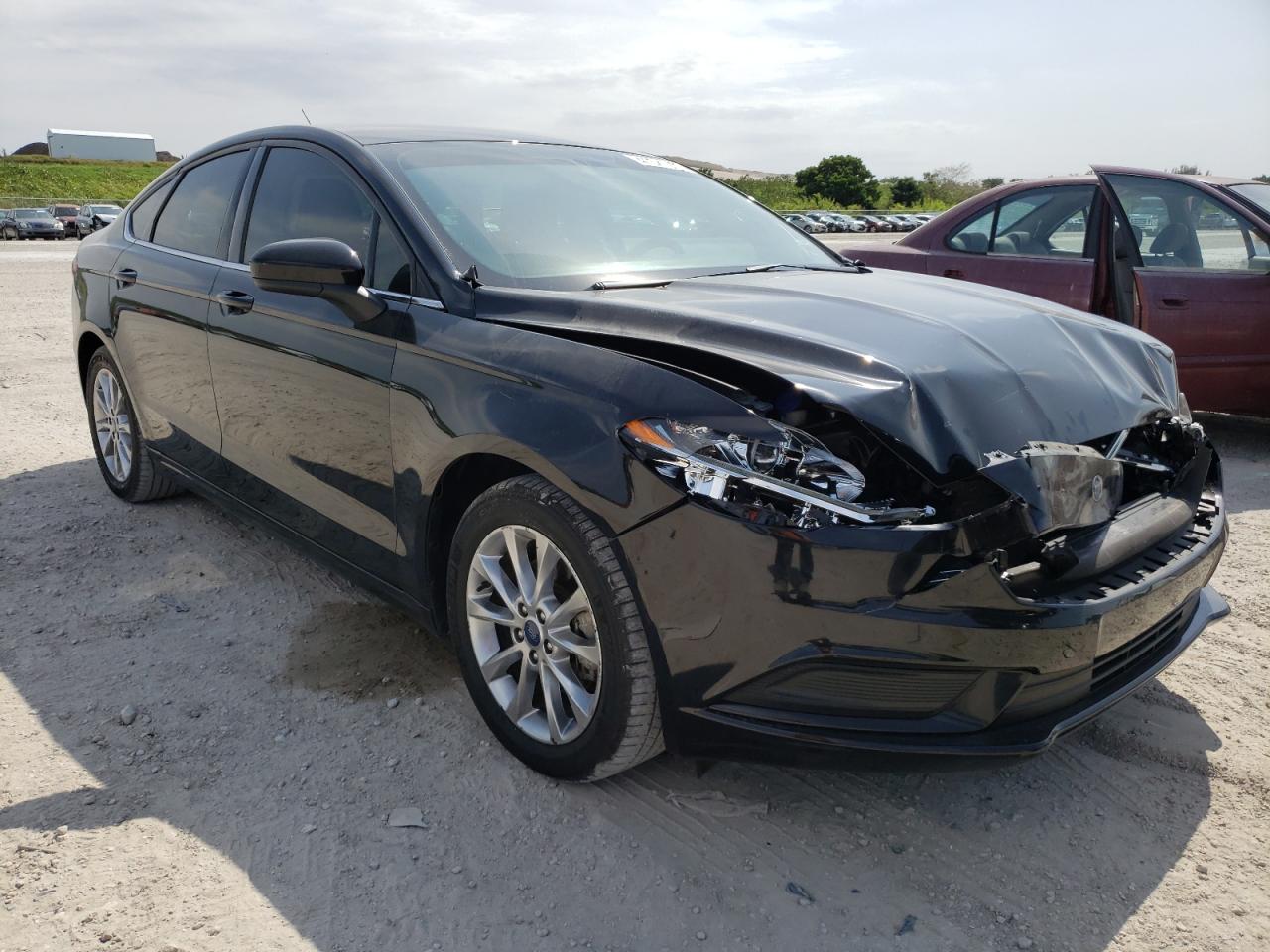 FORD FUSION SE 2017 with VIN 3FA6P0H75HR309620 - Photo from auction