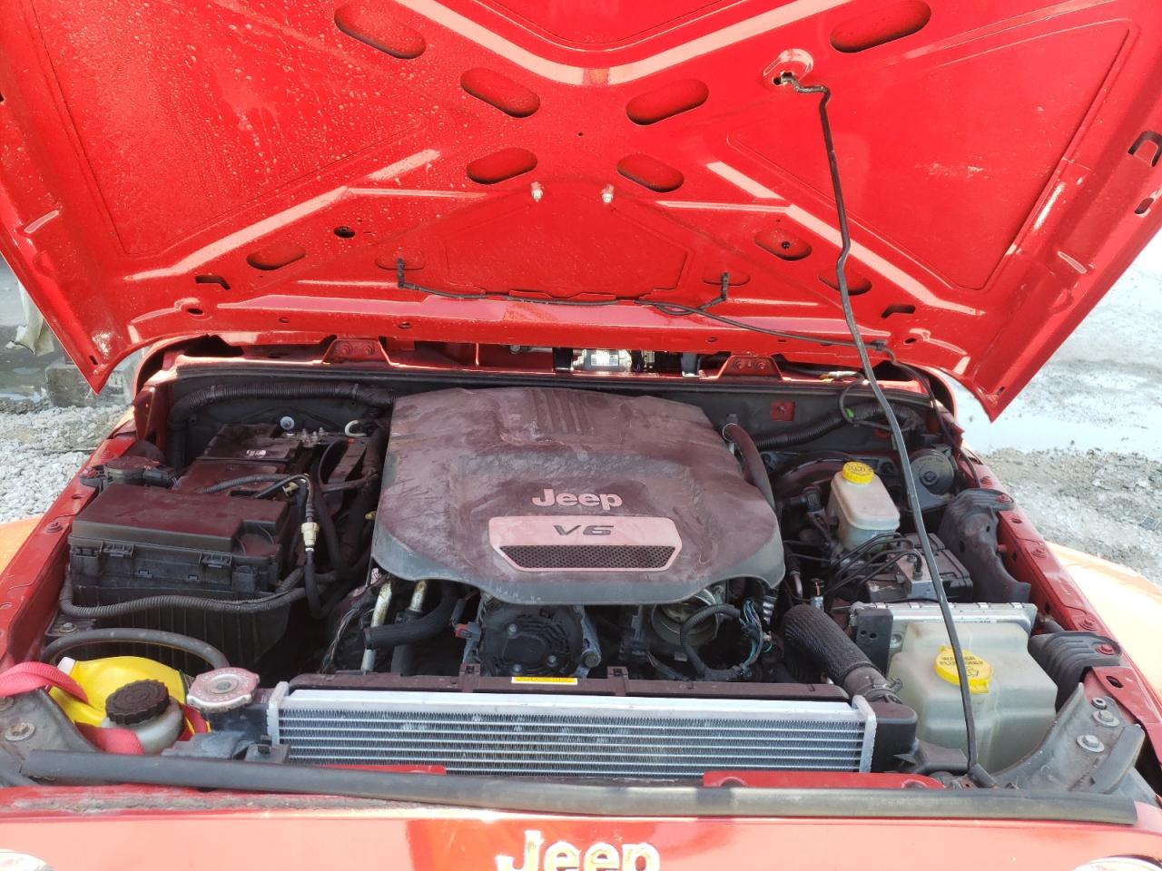 Photo 7 from auction – 2014 JEEP WRANGLER U with VIN 1C4BJWEG0EL240265