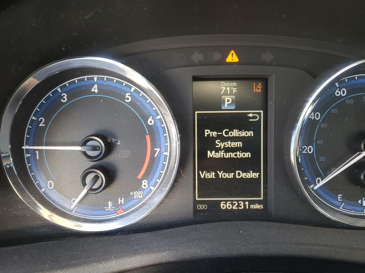 Photo 8 from auction – 2017 TOYOTA COROLLA L with VIN 2T1BURHE4HC878386
