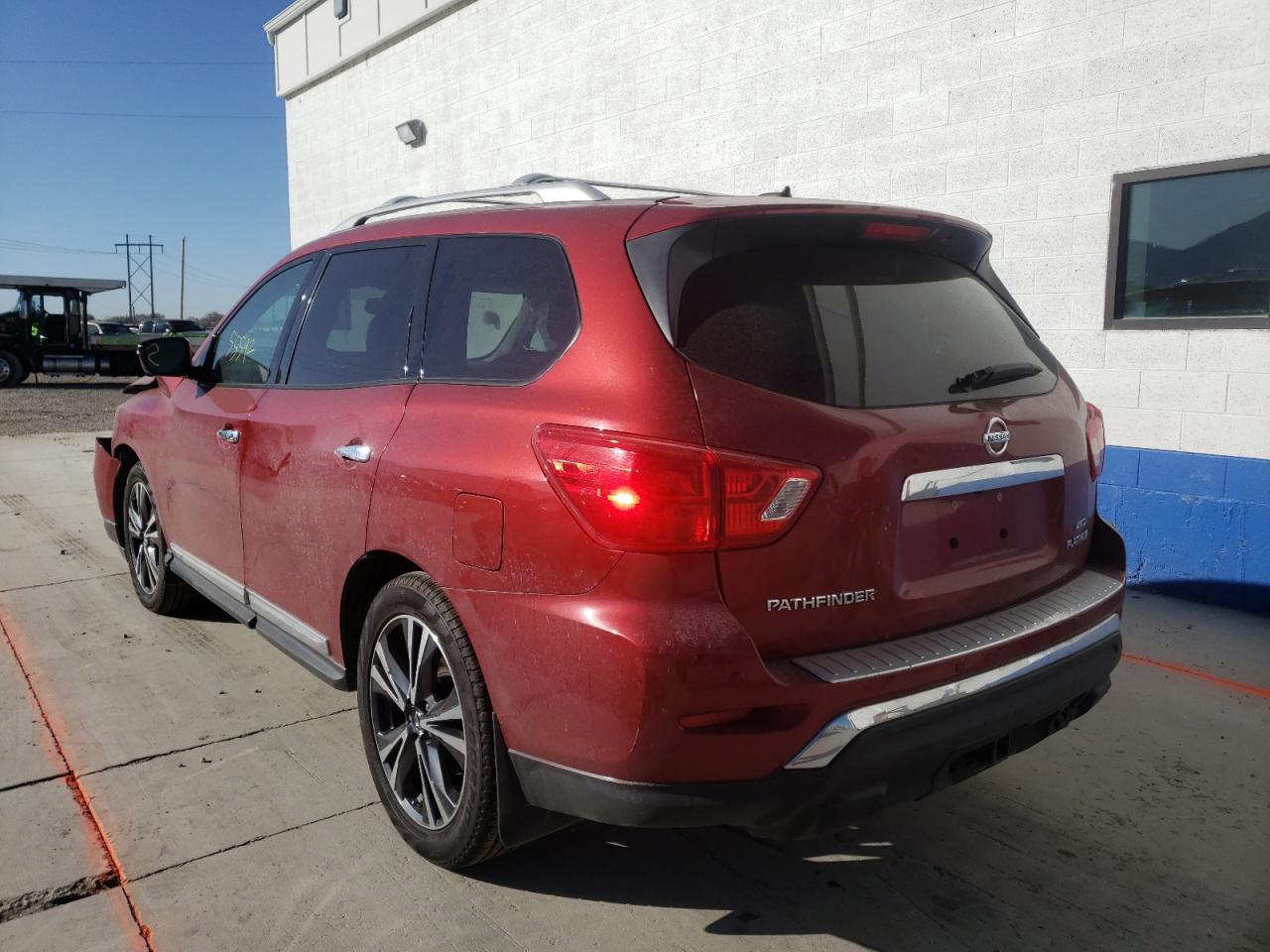 Photo 3 from auction – 2017 NISSAN PATHFINDER with VIN 5N1DR2MM8HC601842