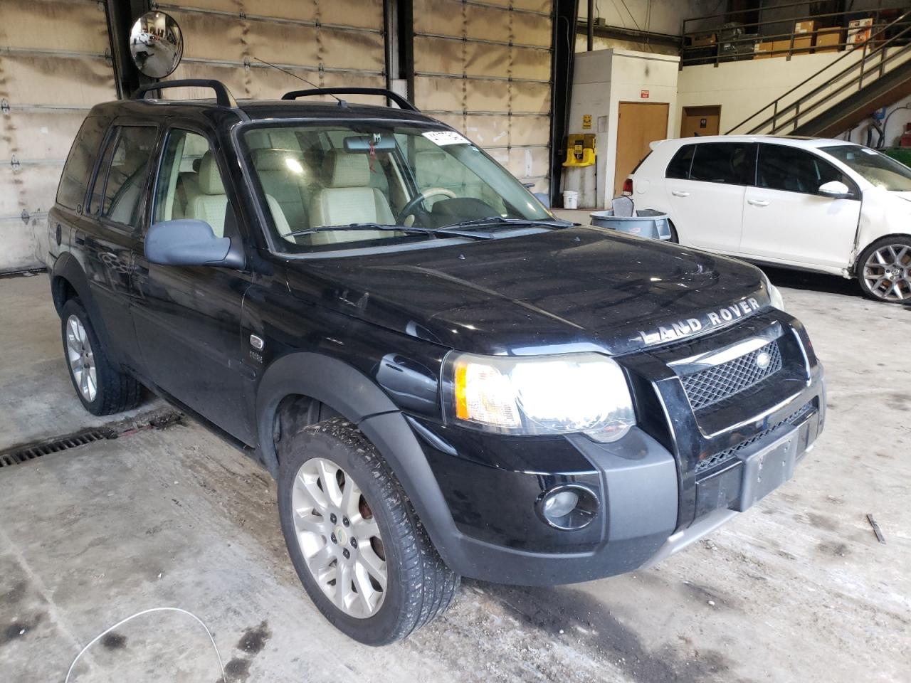 LAND ROVER FREELANDER 2004 with VIN SALNE22274A403175 - Photo from auction