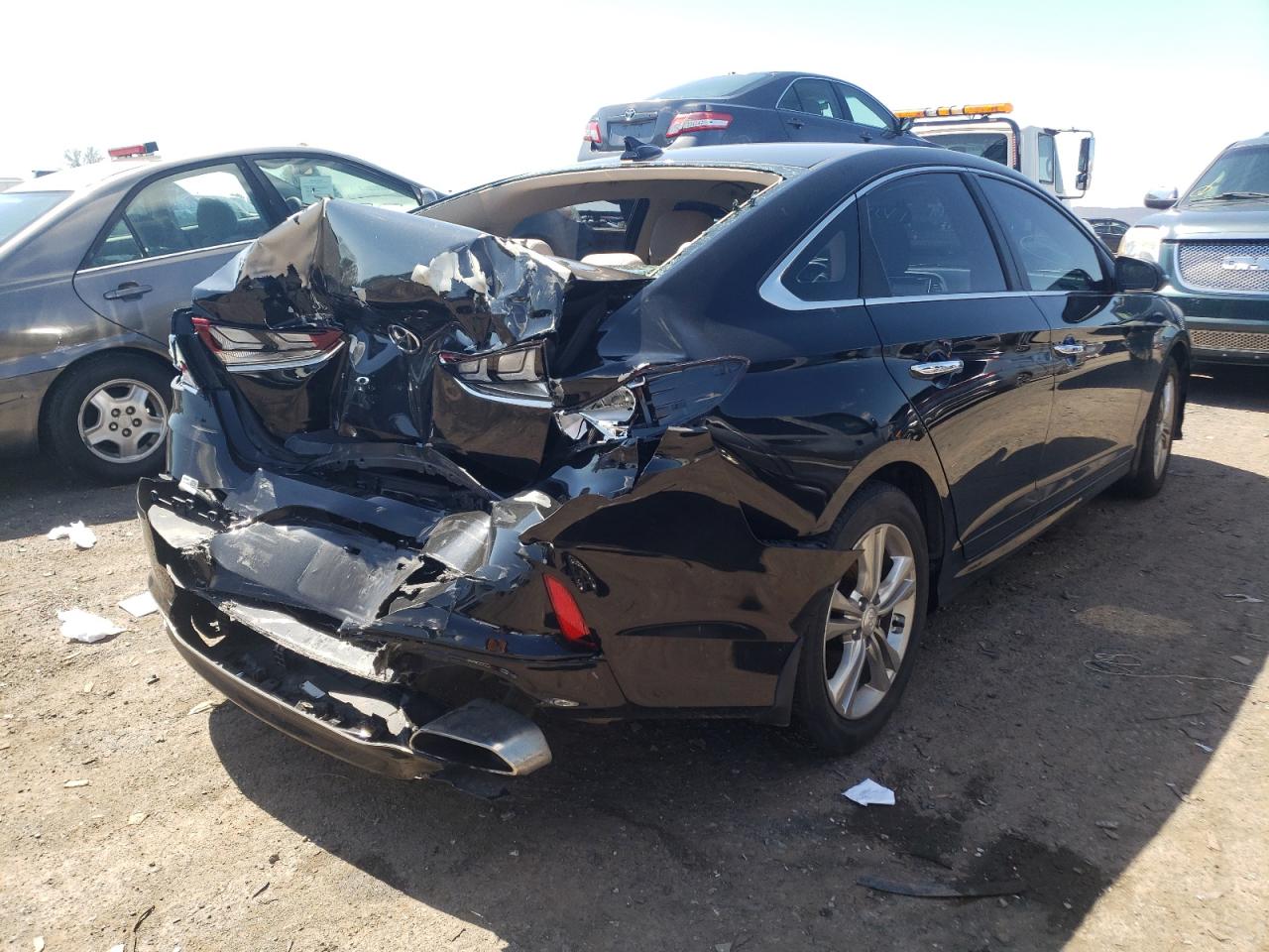 Photo 4 from auction – 2019 HYUNDAI SONATA LIM with VIN 5NPE34AF0KH815053