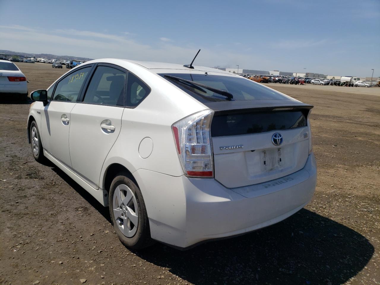 Photo 3 from auction – 2011 TOYOTA PRIUS with VIN JTDKN3DU7B0295707