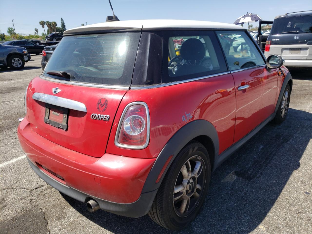 Photo 4 from auction – 2011 MINI COOPER with VIN WMWSU3C53BT097635