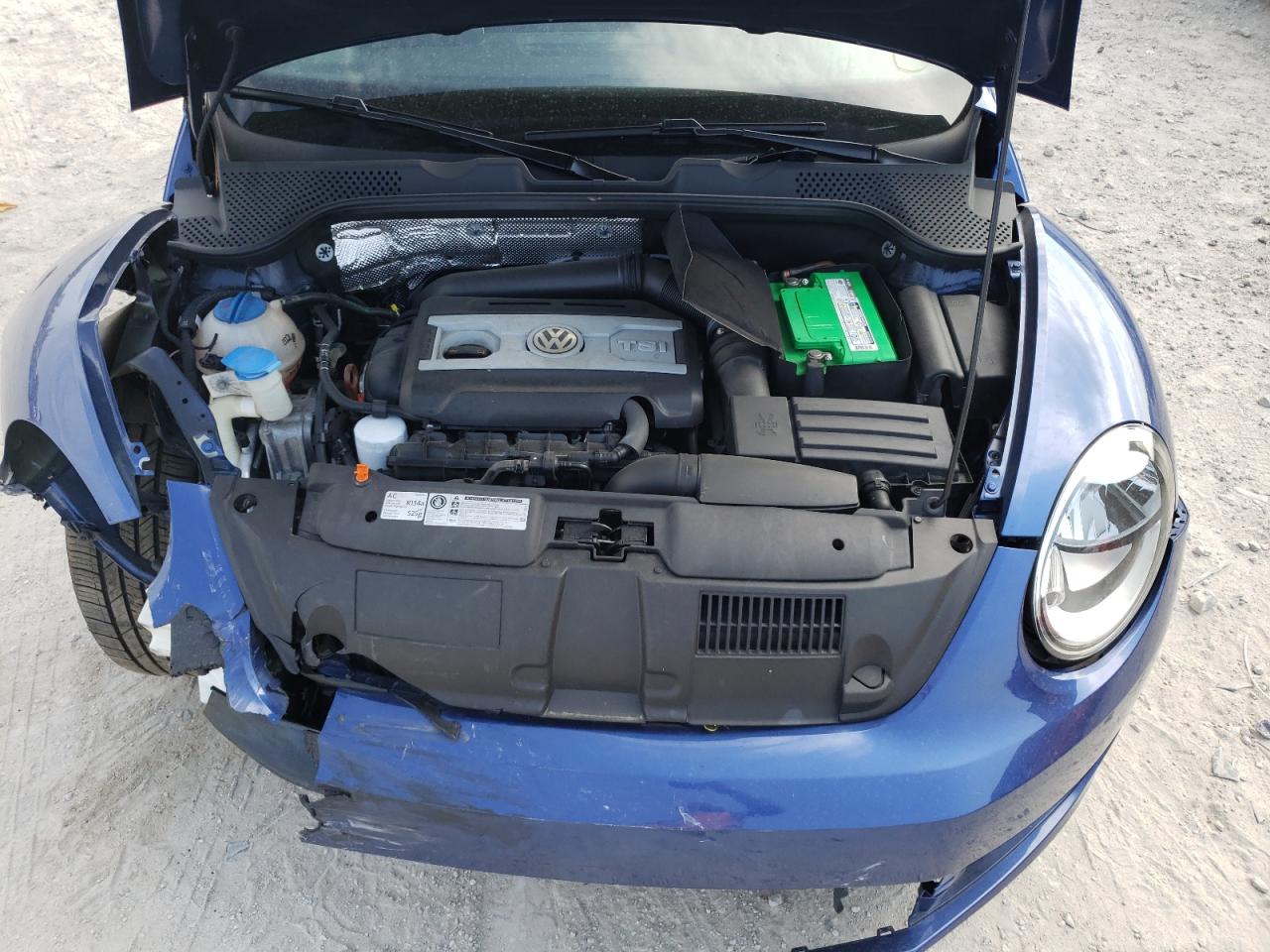 Photo 7 from auction – 2012 VOLKSWAGEN BEETLE TUR with VIN 3VWVA7AT6CM609693