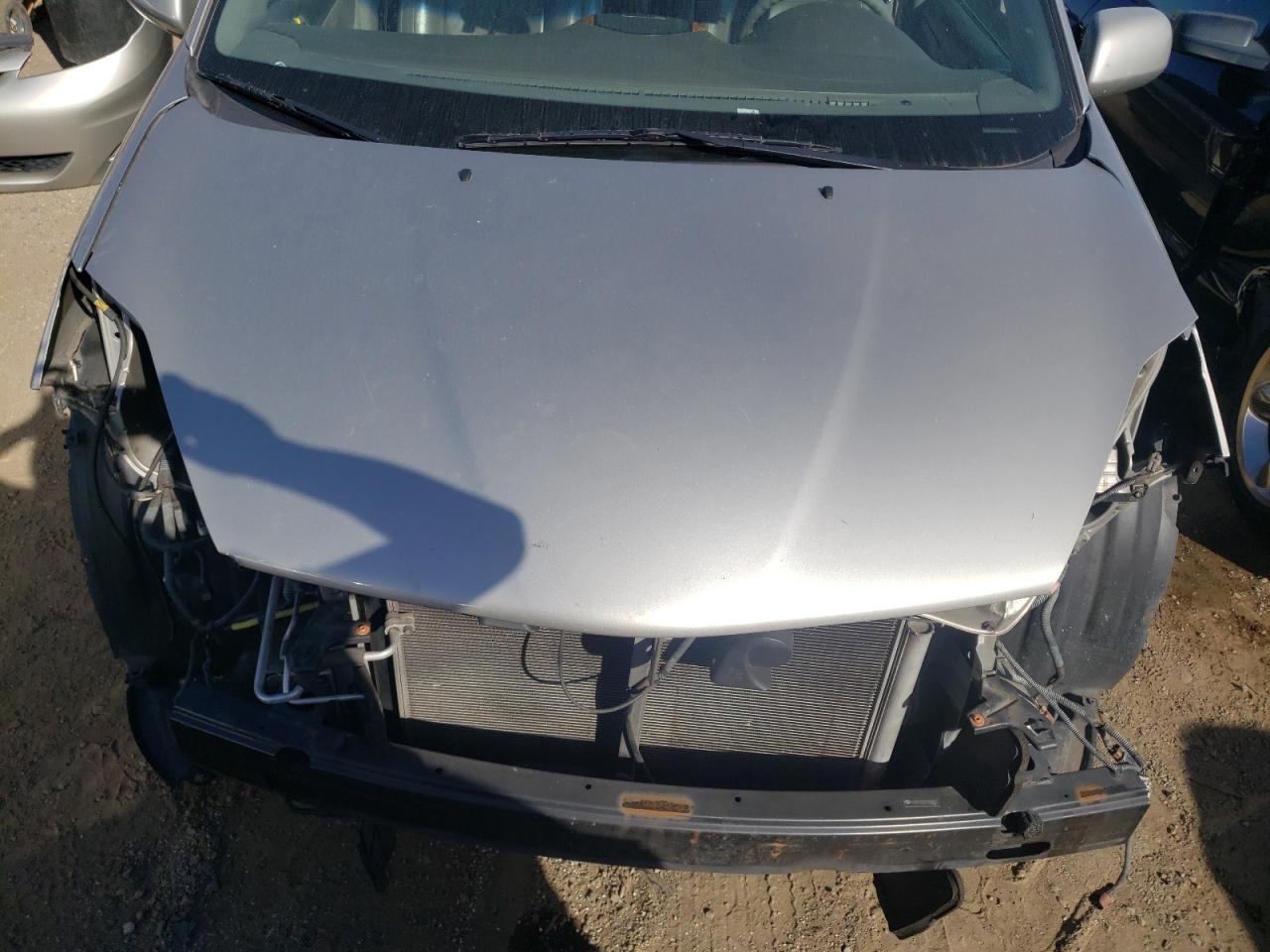 Photo 7 from auction – 2007 TOYOTA SIENNA XLE with VIN 5TDZK22C97S086002