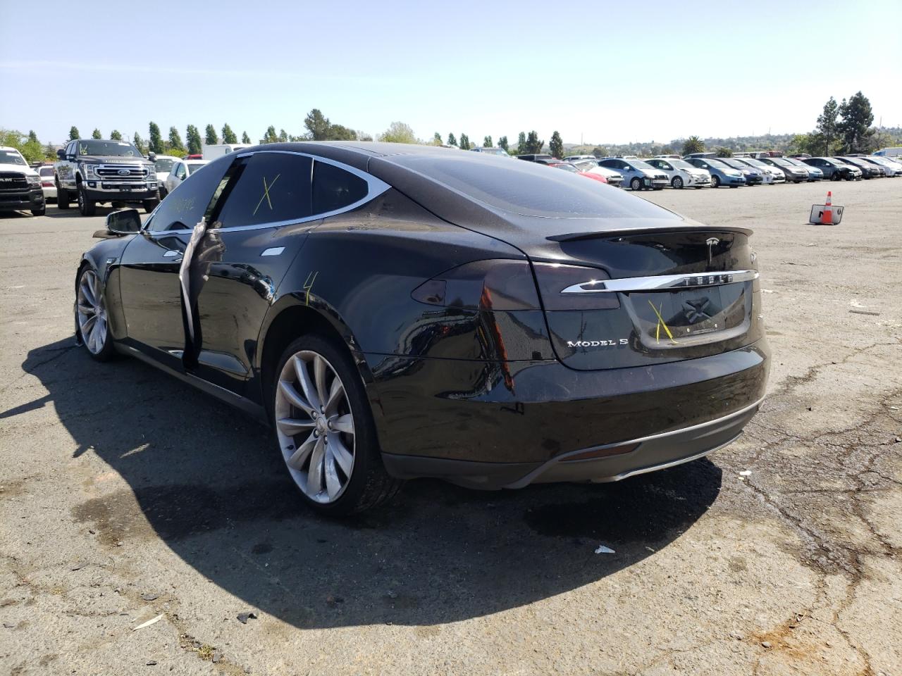 Photo 3 from auction – 2013 TESLA MODEL S with VIN 5YJSA1CP0DFP07062