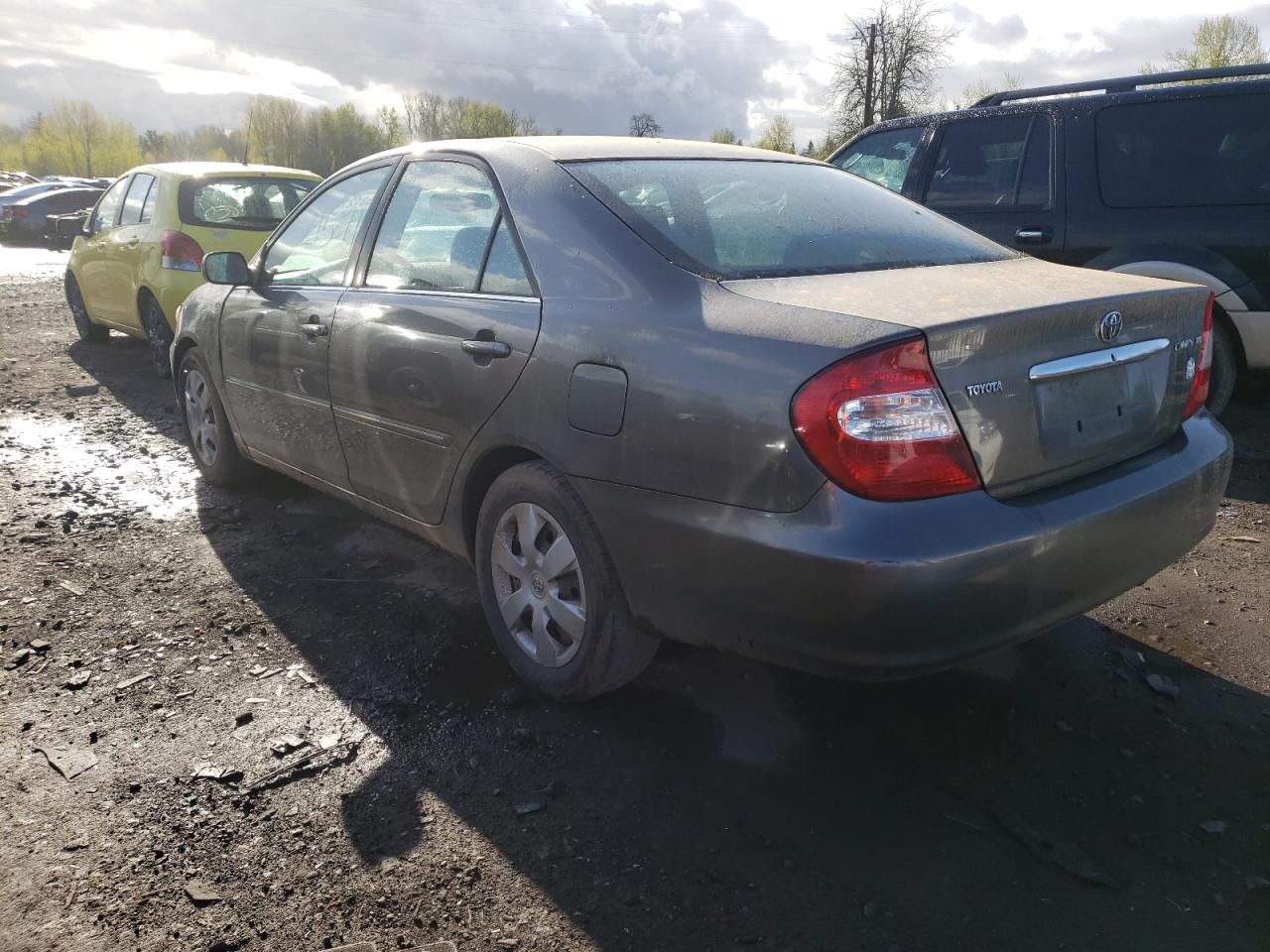 Photo 3 from auction – 2004 TOYOTA CAMRY LE with VIN 4T1BE32K84U898349