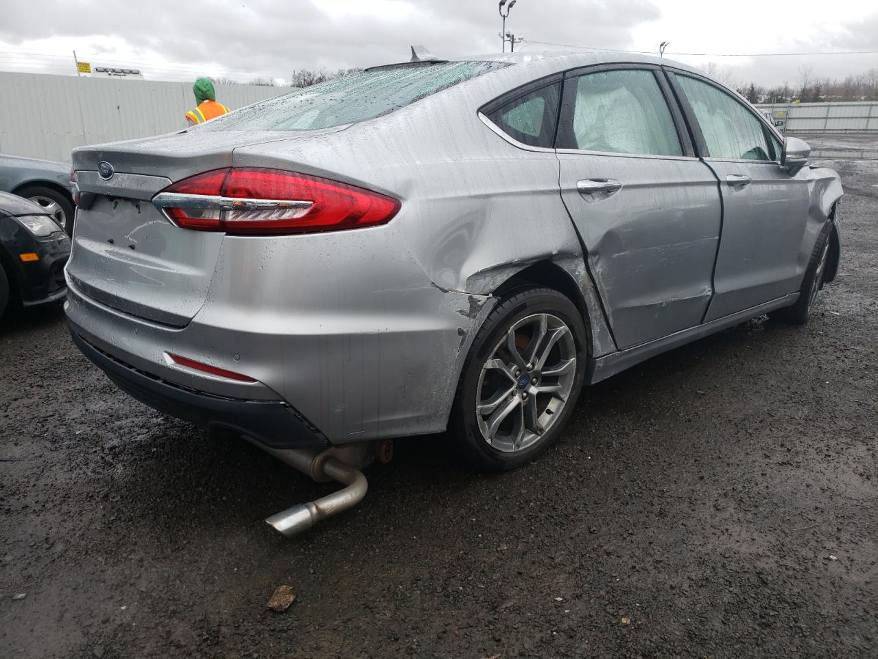 Photo 4 from auction – 2020 FORD FUSION SEL with VIN 3FA6P0CD9LR116876