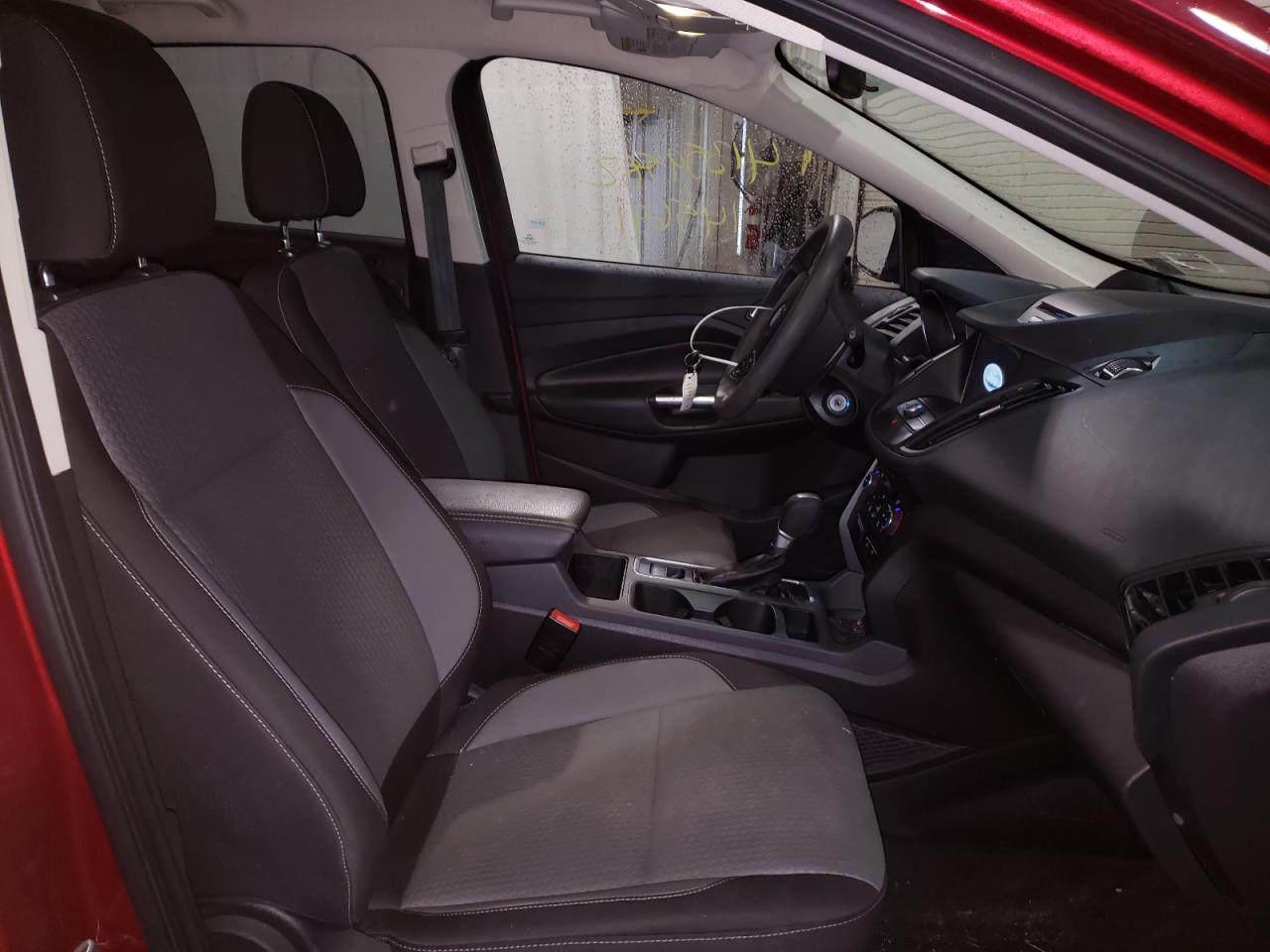 Photo 5 from auction – 2017 FORD ESCAPE SE with VIN 1FMCU9GD4HUD55929