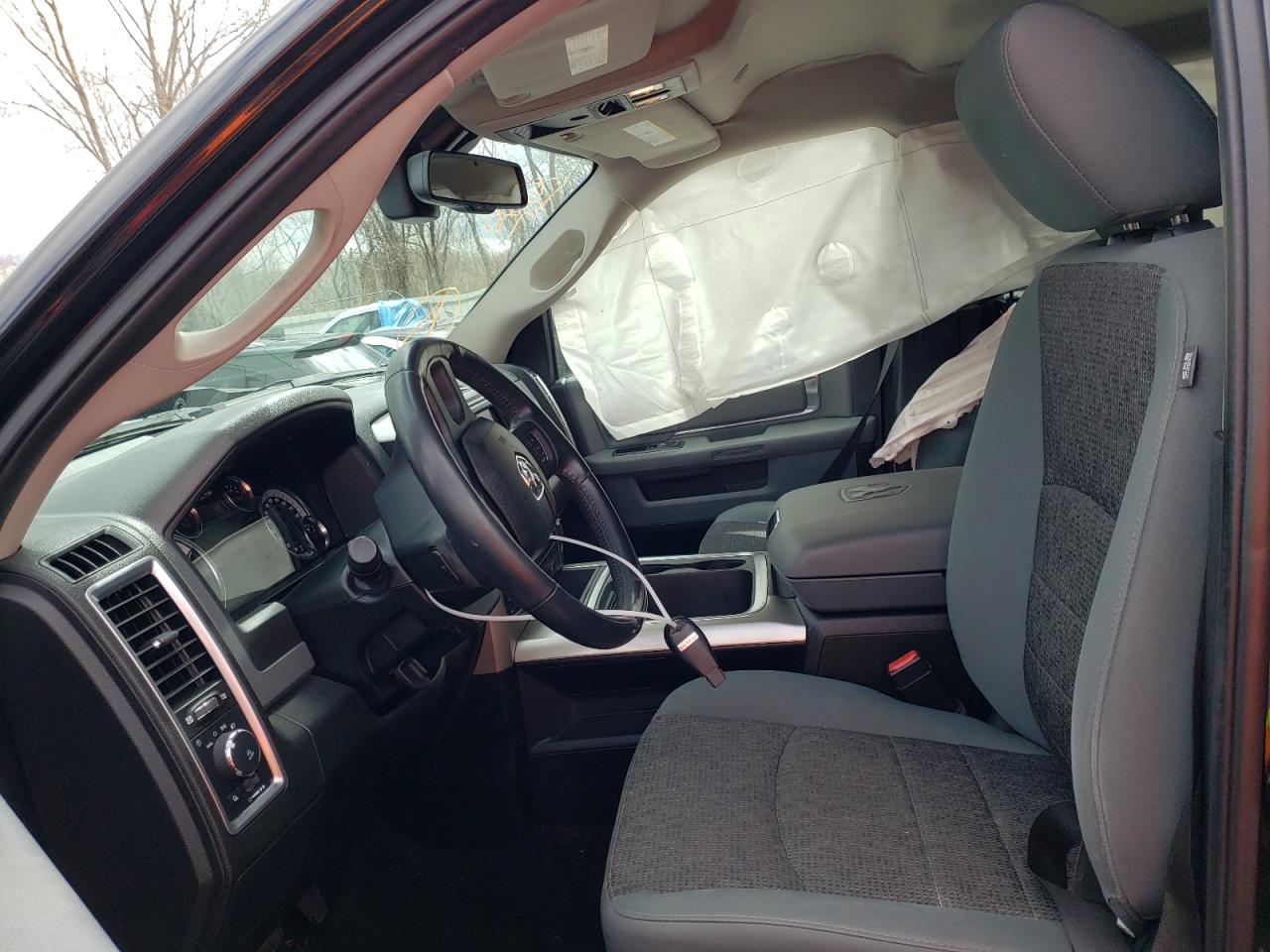 Photo 5 from auction – 2018 RAM 1500 SLT with VIN 3C6RR7LT4JG135773