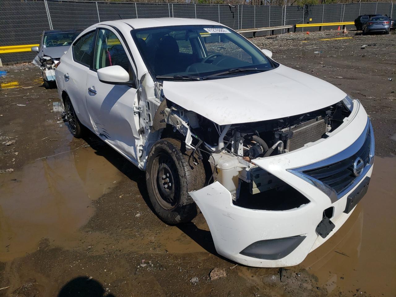 NISSAN VERSA S 2019 with VIN 3N1CN7AP2KL839014 - Photo from auction