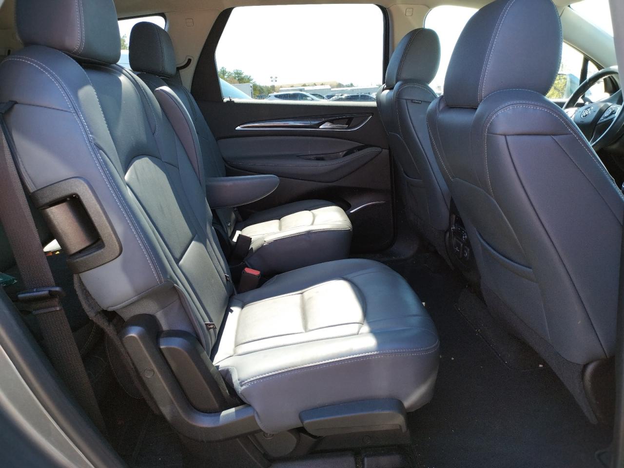 Photo 6 from auction – 2019 BUICK ENCLAVE ES with VIN 5GAEVAKW8KJ307171