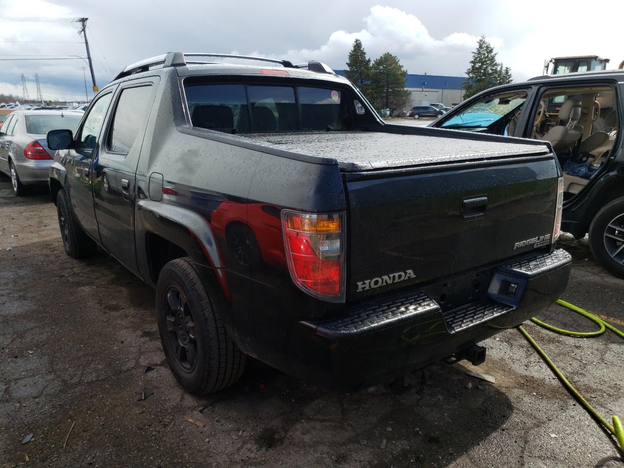 Photo 3 from auction – 2008 HONDA RIDGELINE with VIN 2HJYK16408H531828