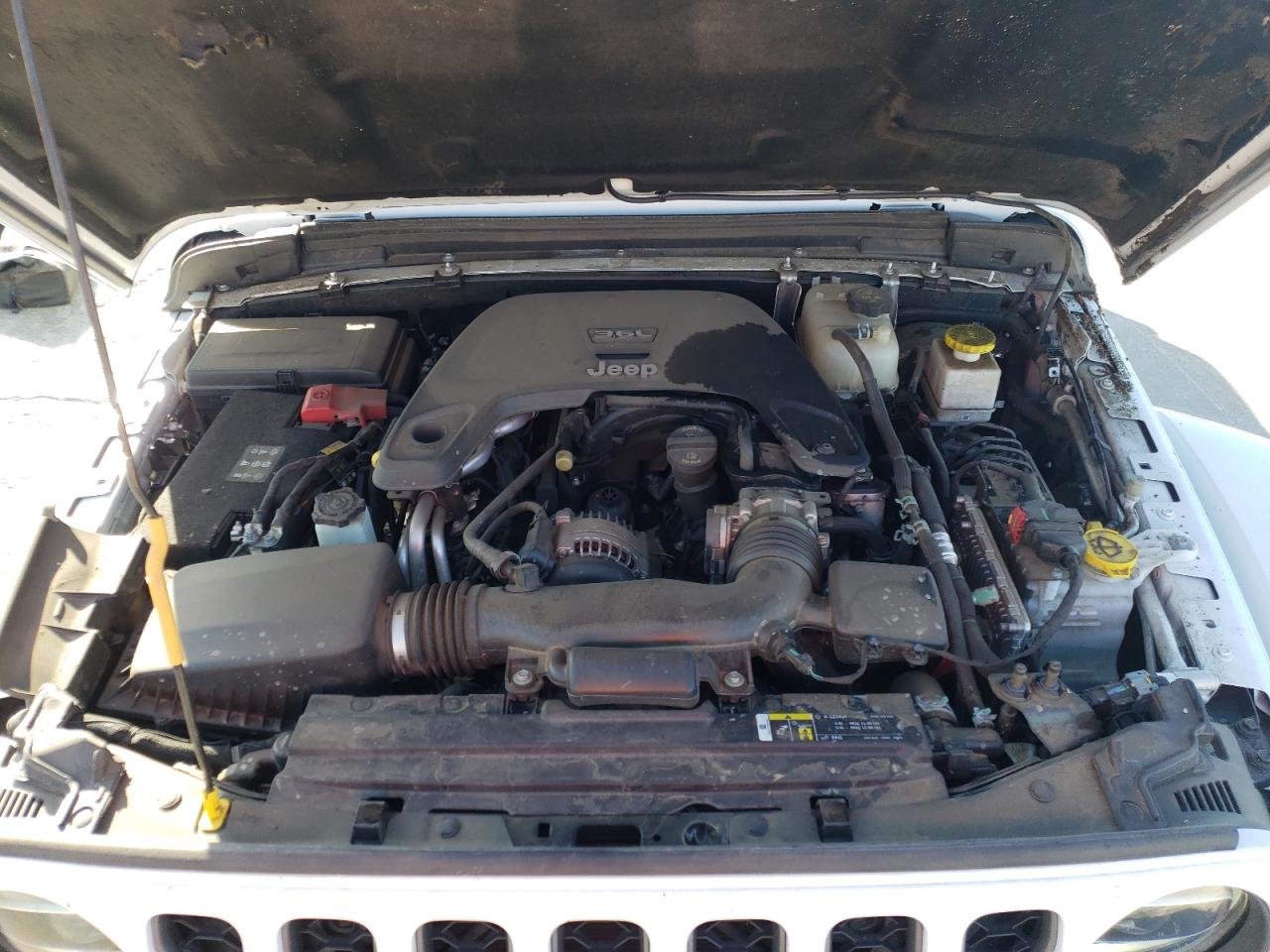 Photo 7 from auction – 2020 JEEP GLADIATOR with VIN 1C6JJTBGXLL155341