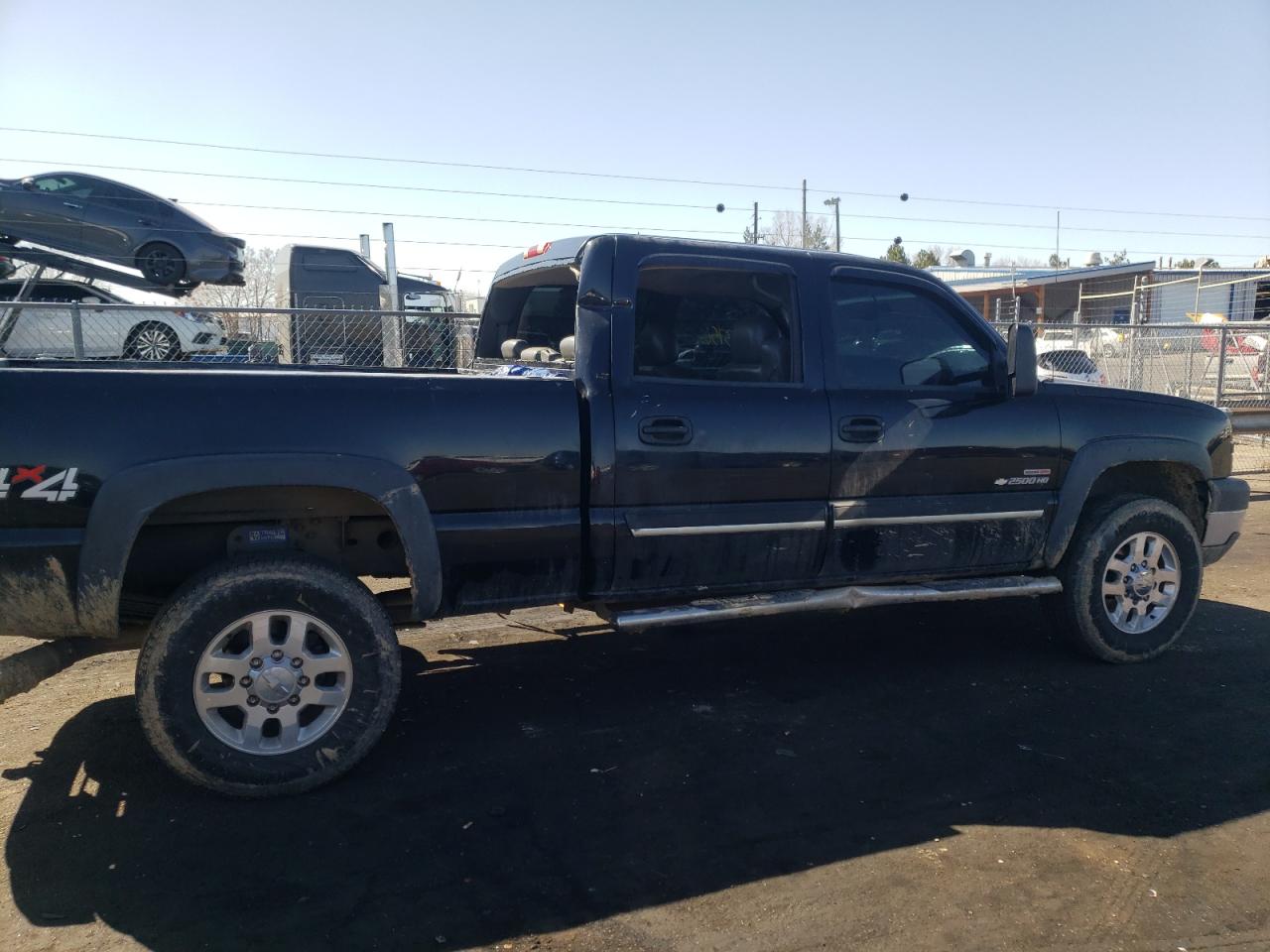 Photo 9 from auction – 2004 CHEVROLET SILVERADO with VIN 1GCHK231X4F142825