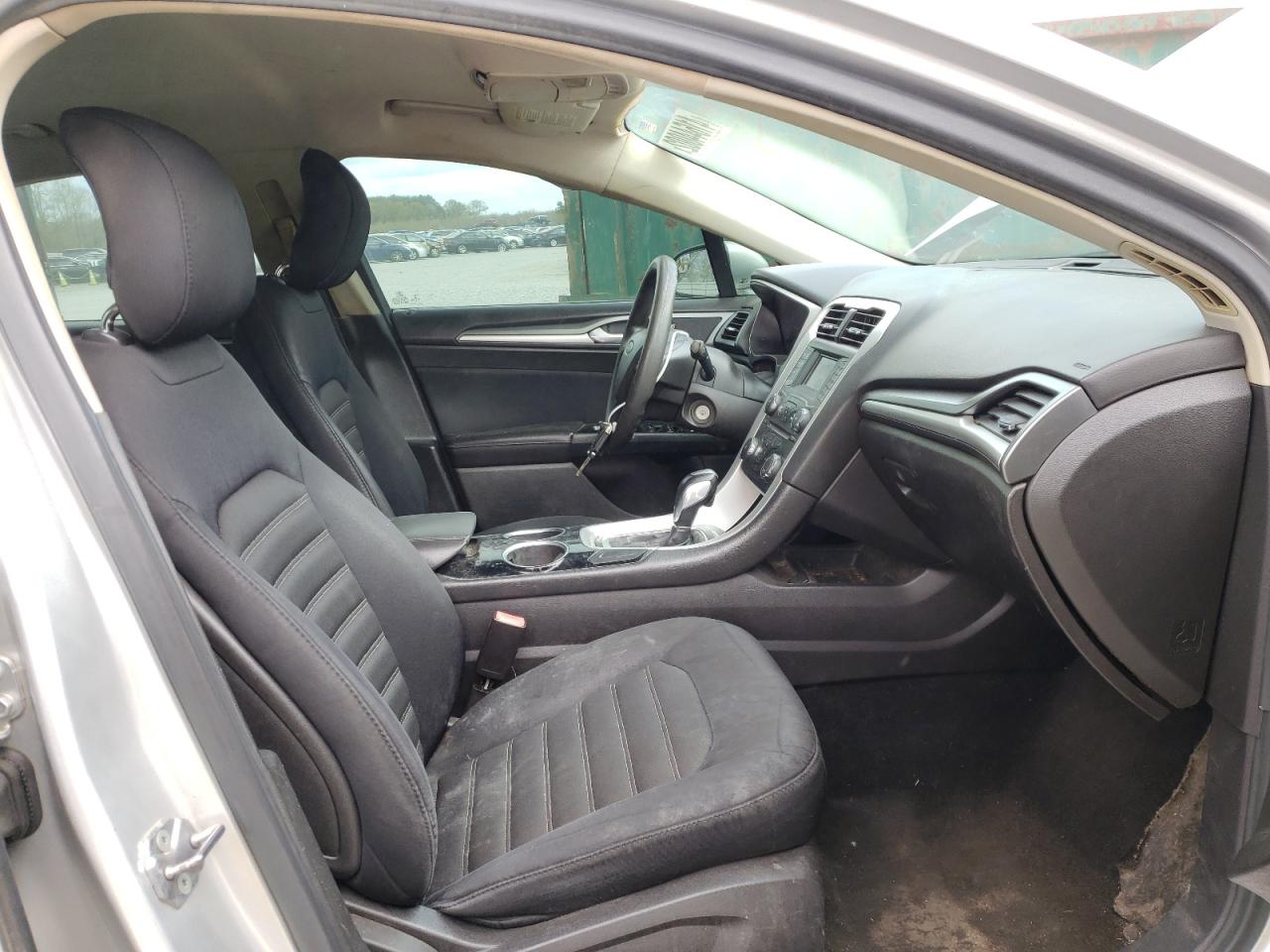 Photo 5 from auction – 2013 FORD FUSION SE with VIN 3FA6P0HR4DR129105