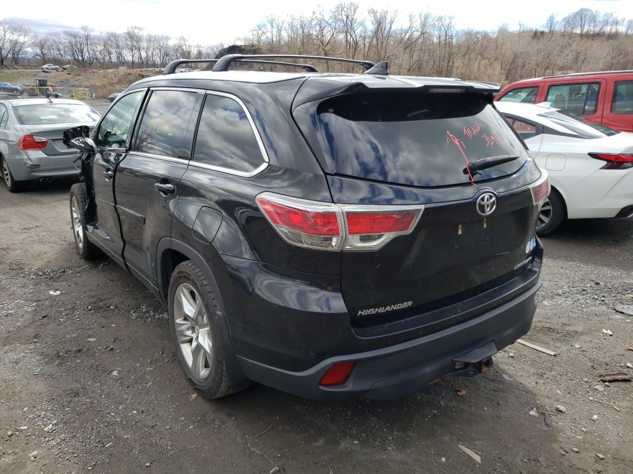 Photo 3 from auction – 2015 TOYOTA HIGHLANDER with VIN 5TDDKRFH1FS094036
