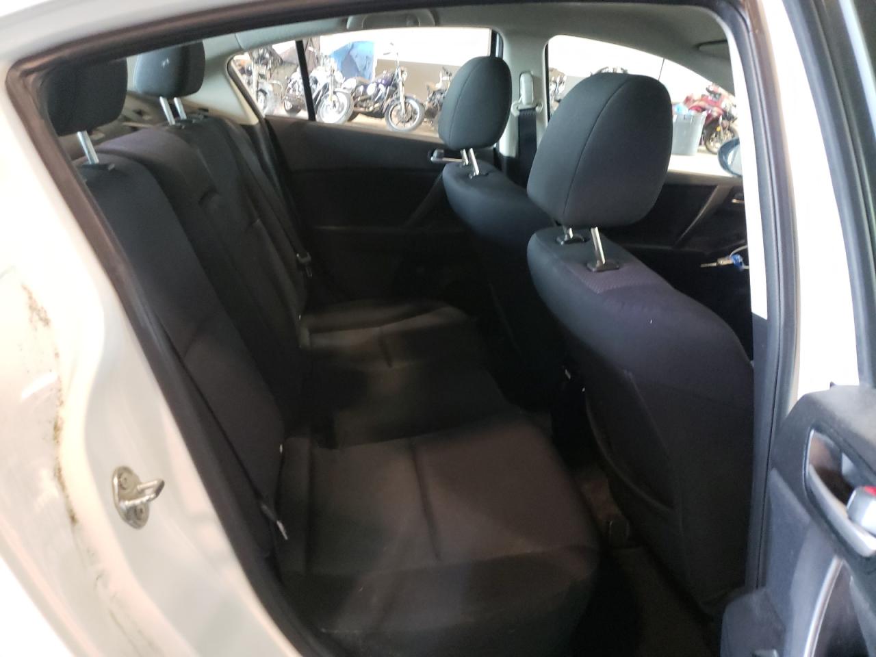 Photo 6 from auction – 2010 MAZDA 3 I with VIN JM1BL1SF4A1273851