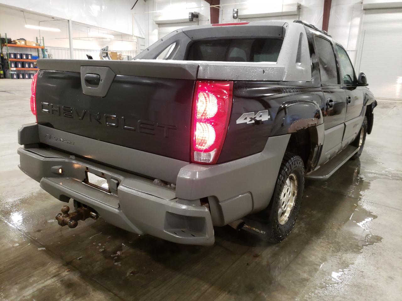 Photo 4 from auction – 2002 CHEVROLET AVALANCHE with VIN 3GNEK13T32G117511