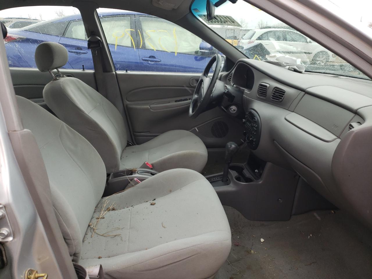 Photo 5 from auction – 2002 FORD ESCORT with VIN 3FAFP13P32R220634