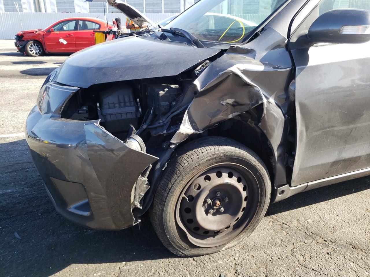 Photo 9 from auction – 2010 TOYOTA SCION XD with VIN JTKKU4B41A1003935