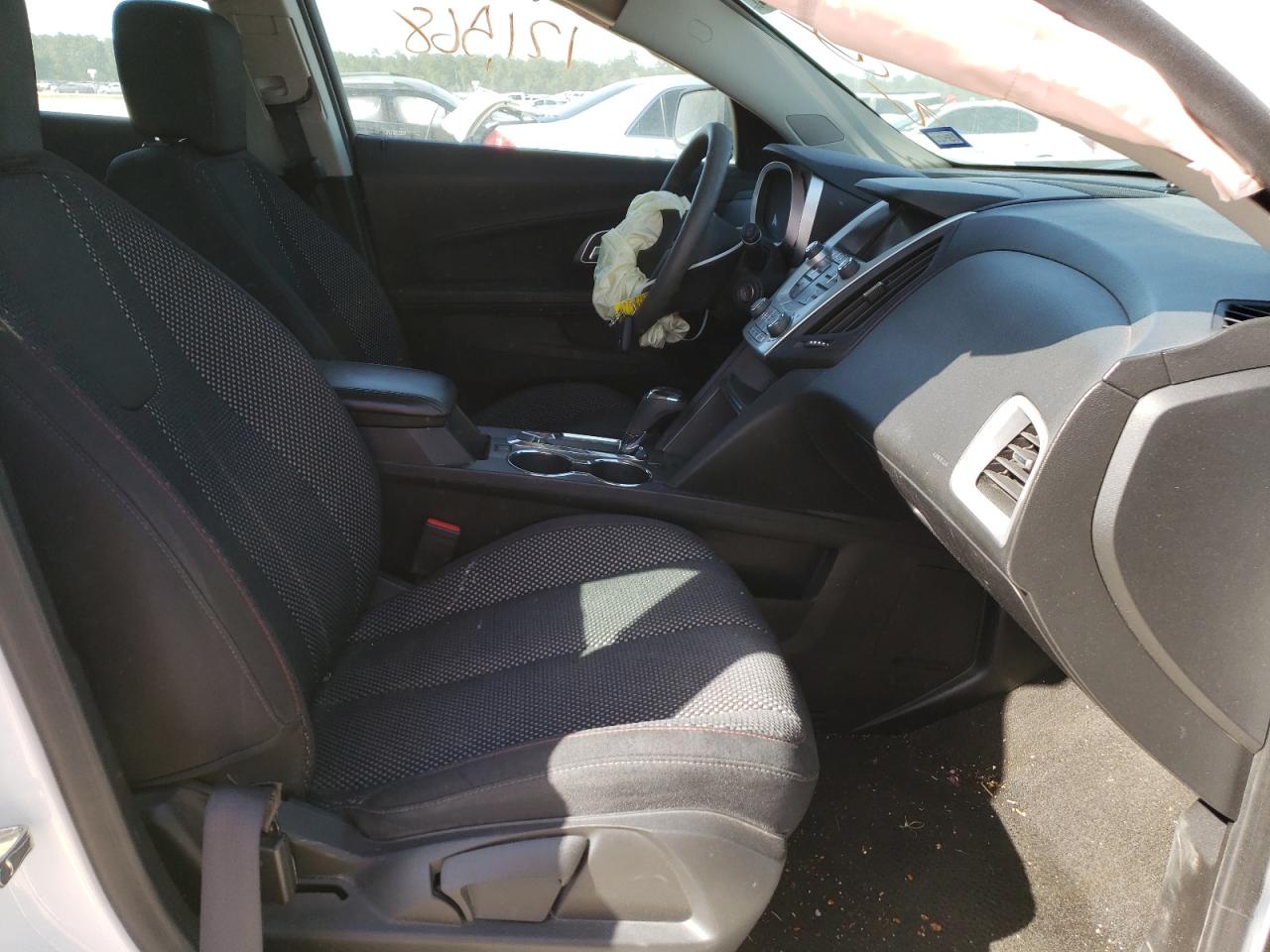 Photo 5 from auction – 2017 CHEVROLET EQUINOX LS with VIN 2GNALBEK9H1595293