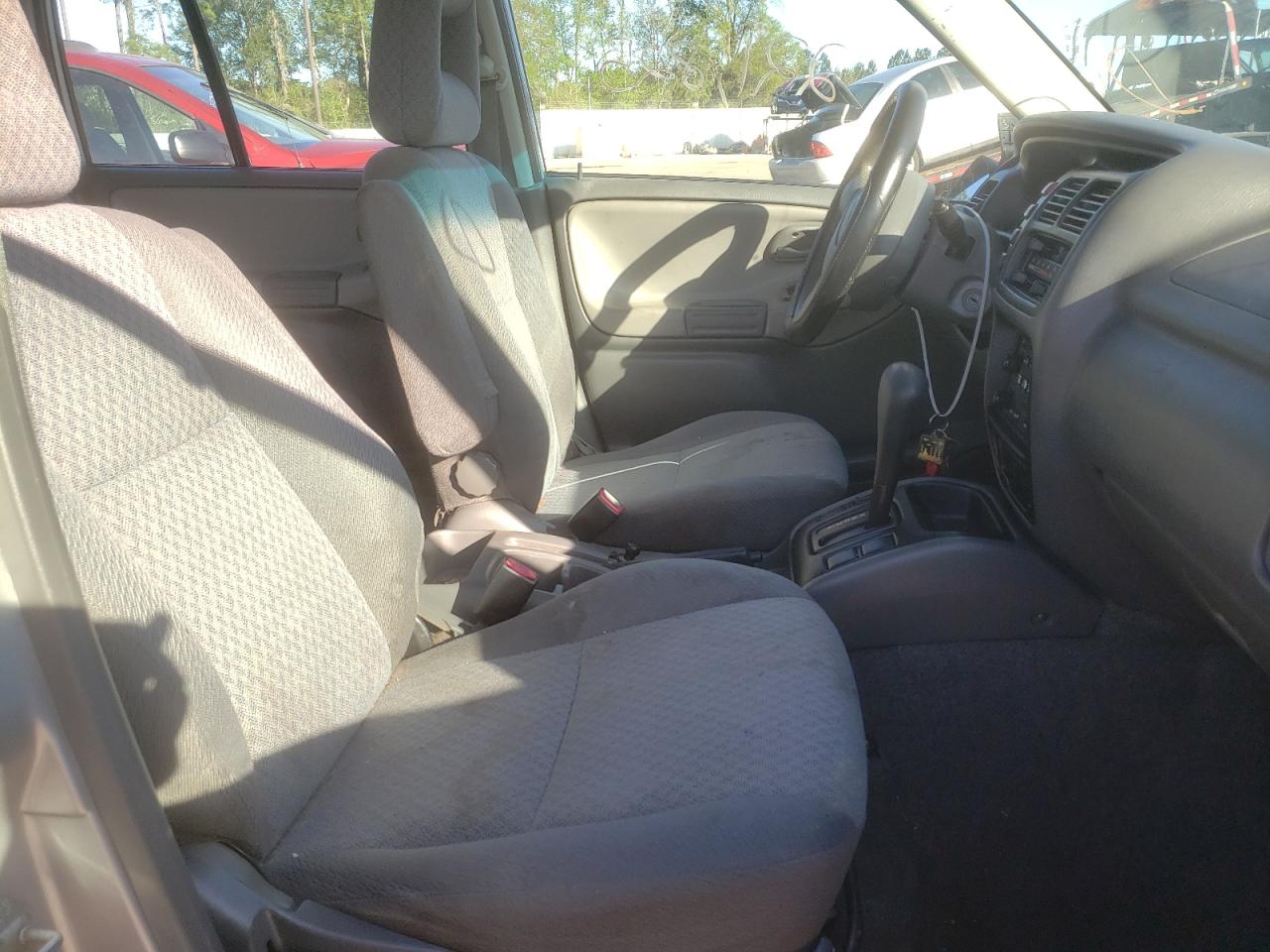 Photo 5 from auction – 2003 CHEVROLET TRACKER with VIN 2CNBE134436919974
