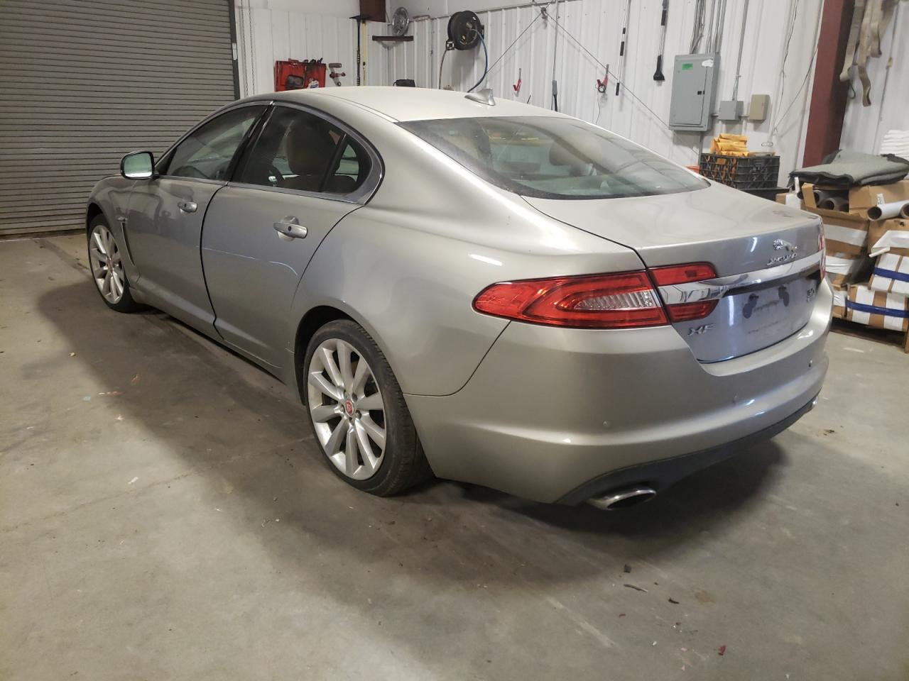 Photo 3 from auction – 2014 JAGUAR XF with VIN SAJWJ0EF2E8U22768