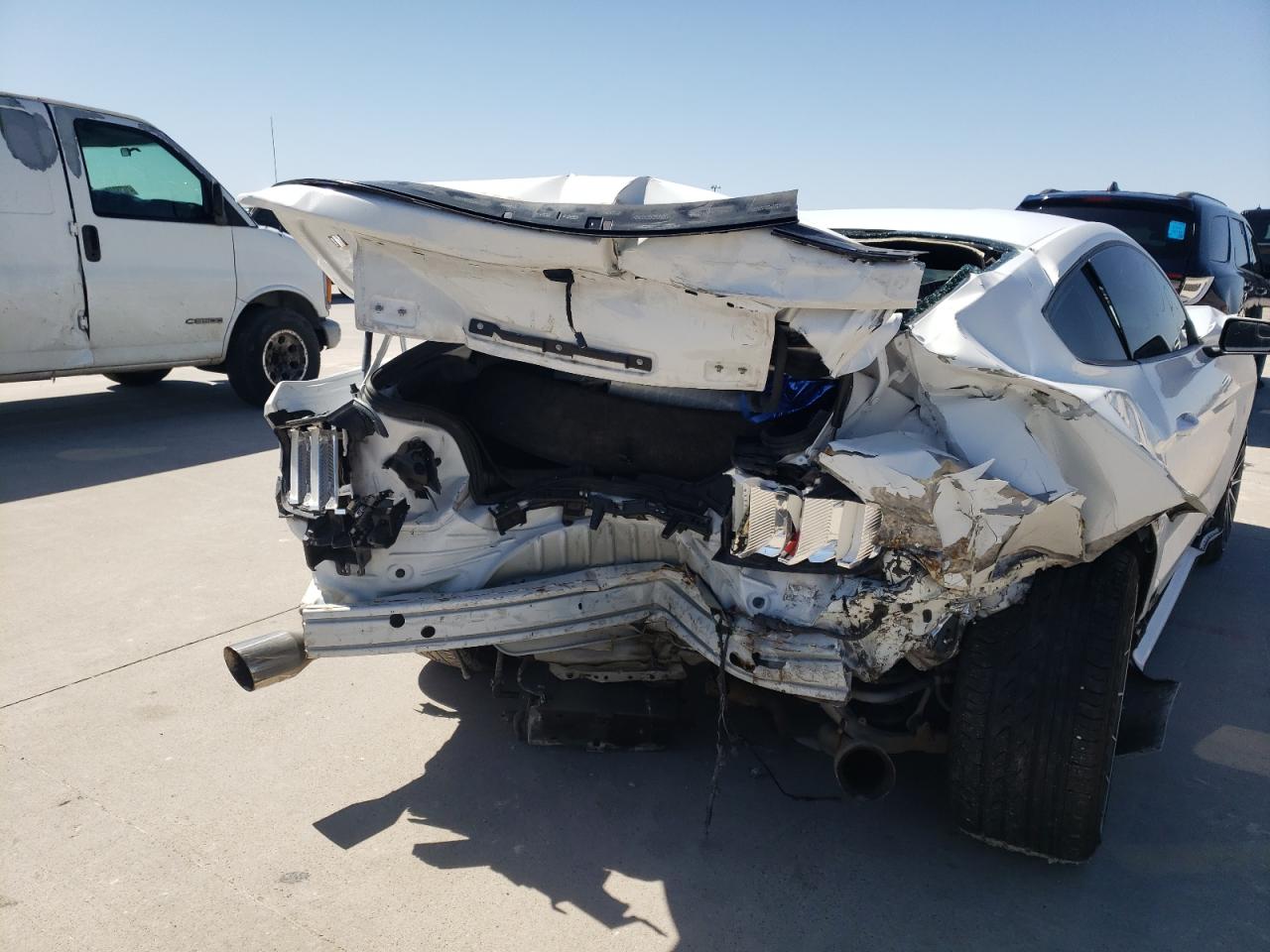 Photo 9 from auction – 2016 FORD MUSTANG with VIN 1FA6P8TH3G5220306