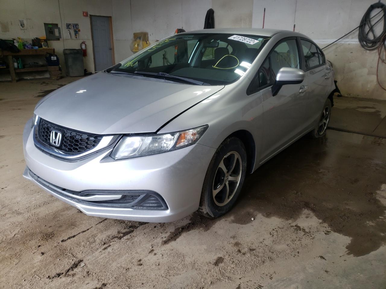 Photo 2 from auction – 2015 HONDA CIVIC SE with VIN 19XFB2F70FE015182