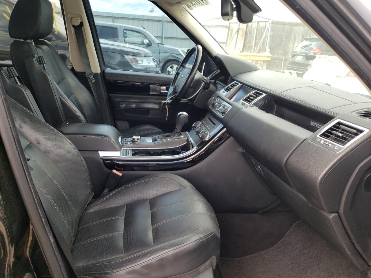 Photo 5 from auction – 2010 LAND ROVER RANGE ROVE with VIN SALSK2D42AA252462