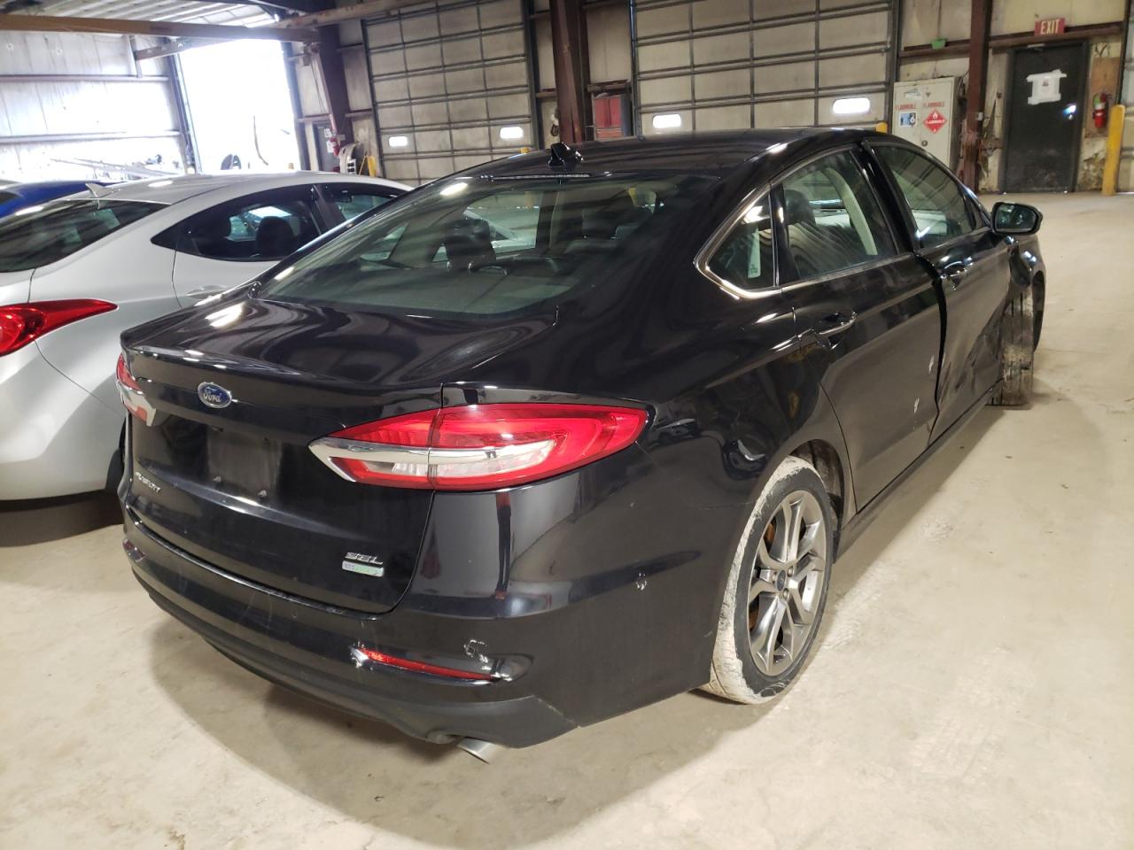 Photo 4 from auction – 2019 FORD FUSION SEL with VIN 3FA6P0CD5KR150019