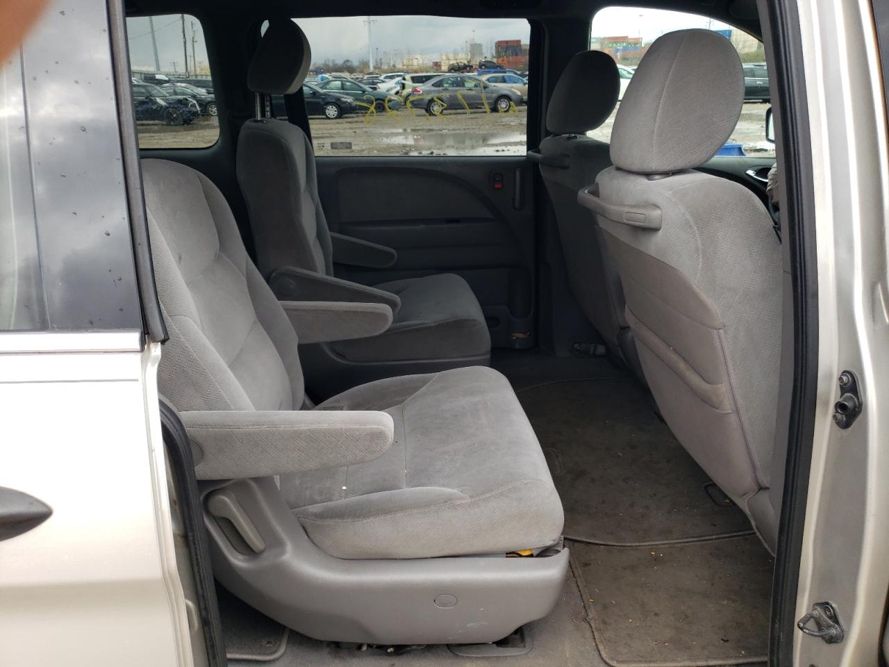 Photo 6 from auction – 2008 HONDA ODYSSEY LX with VIN 5FNRL38258B047138