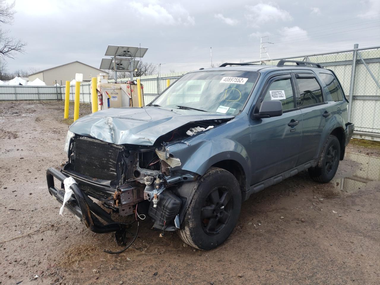 Photo 2 from auction – 2010 FORD ESCAPE XLT with VIN 1FMCU9D76AKD15951