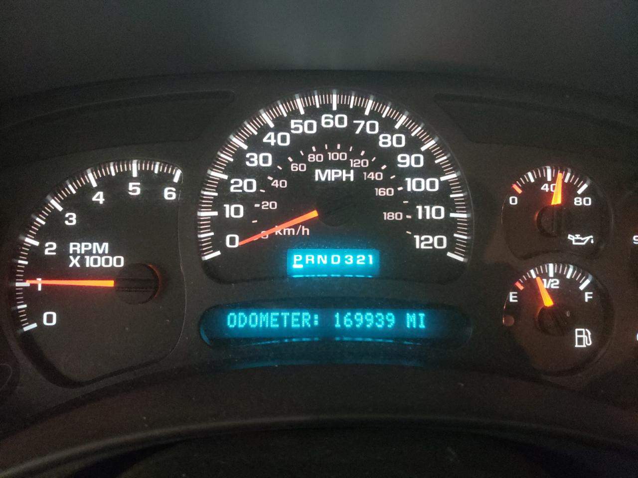 Photo 8 from auction – 2004 CHEVROLET AVALANCHE with VIN 3GNEK12T44G181996