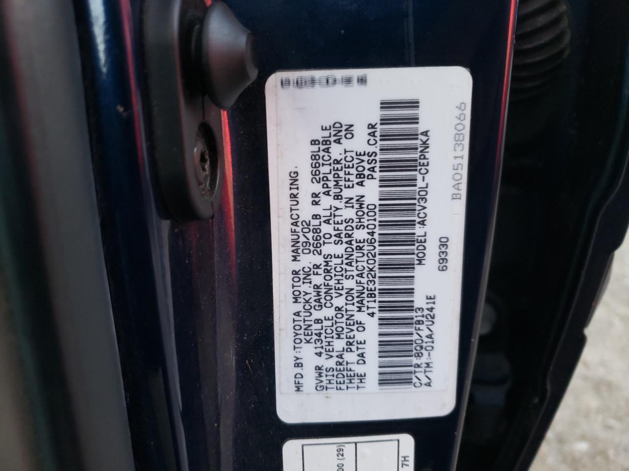 Photo 10 from auction – 2002 TOYOTA CAMRY LE with VIN 4T1BE32K02U640100