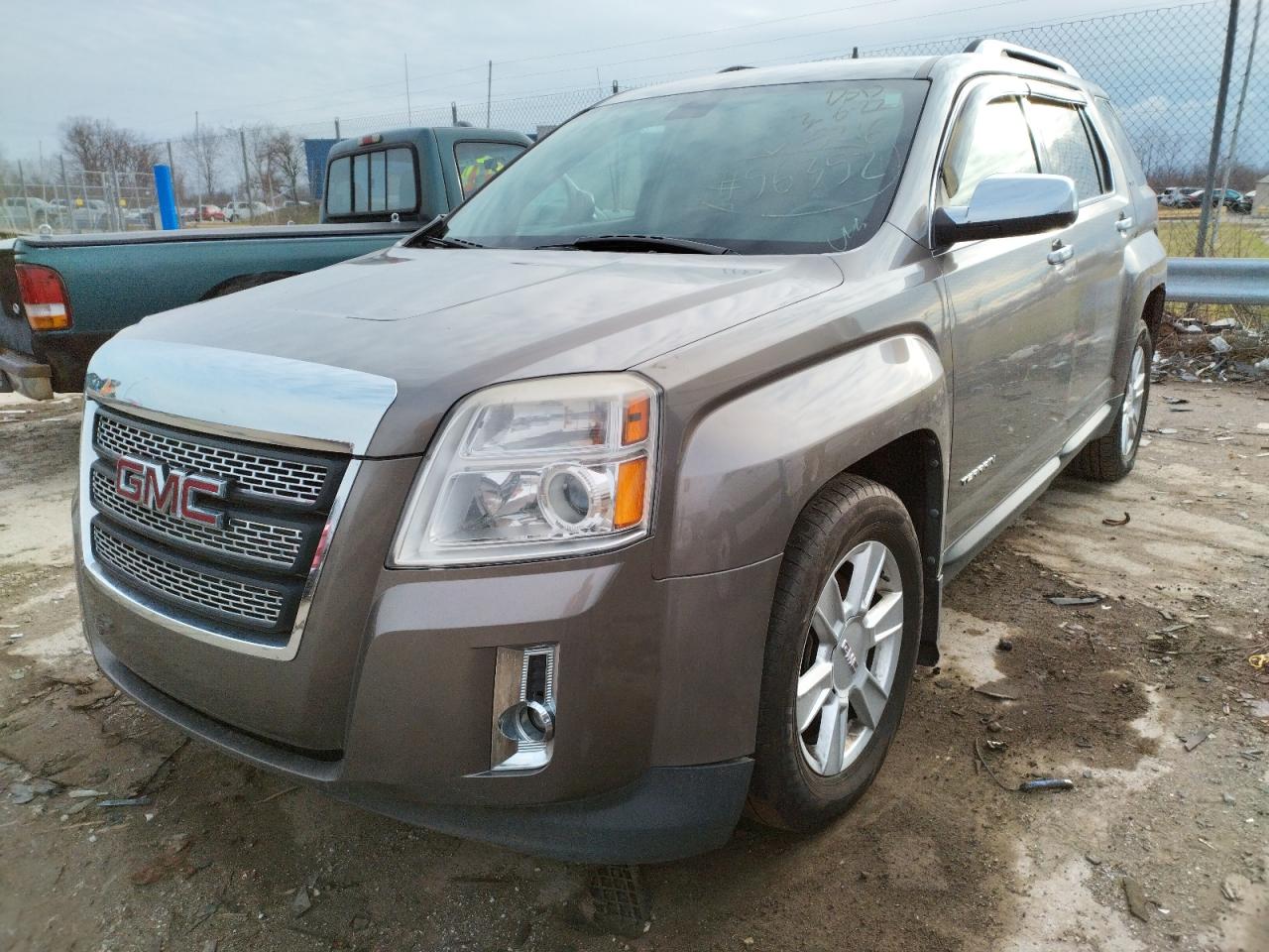 Photo 2 from auction – 2011 GMC TERRAIN SL with VIN 2CTFLXEC0B6205216