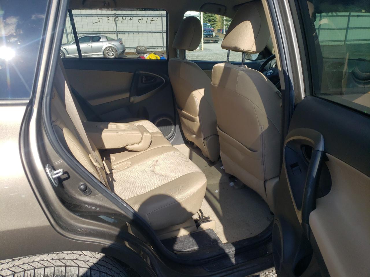 Photo 6 from auction – 2011 TOYOTA RAV4 with VIN 2T3BF4DV4BW119771