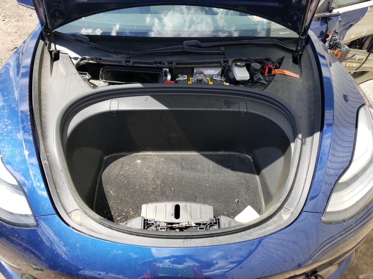 Photo 7 from auction – 2019 TESLA MODEL 3 with VIN 5YJ3E1EBXKF387742