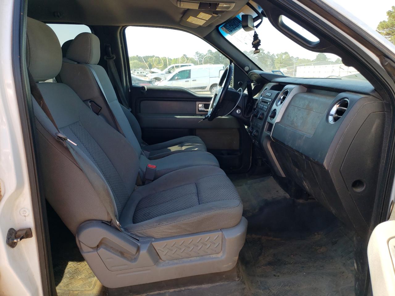 Photo 5 from auction – 2012 FORD F150 SUPER with VIN 1FTFW1CF9CFA34793