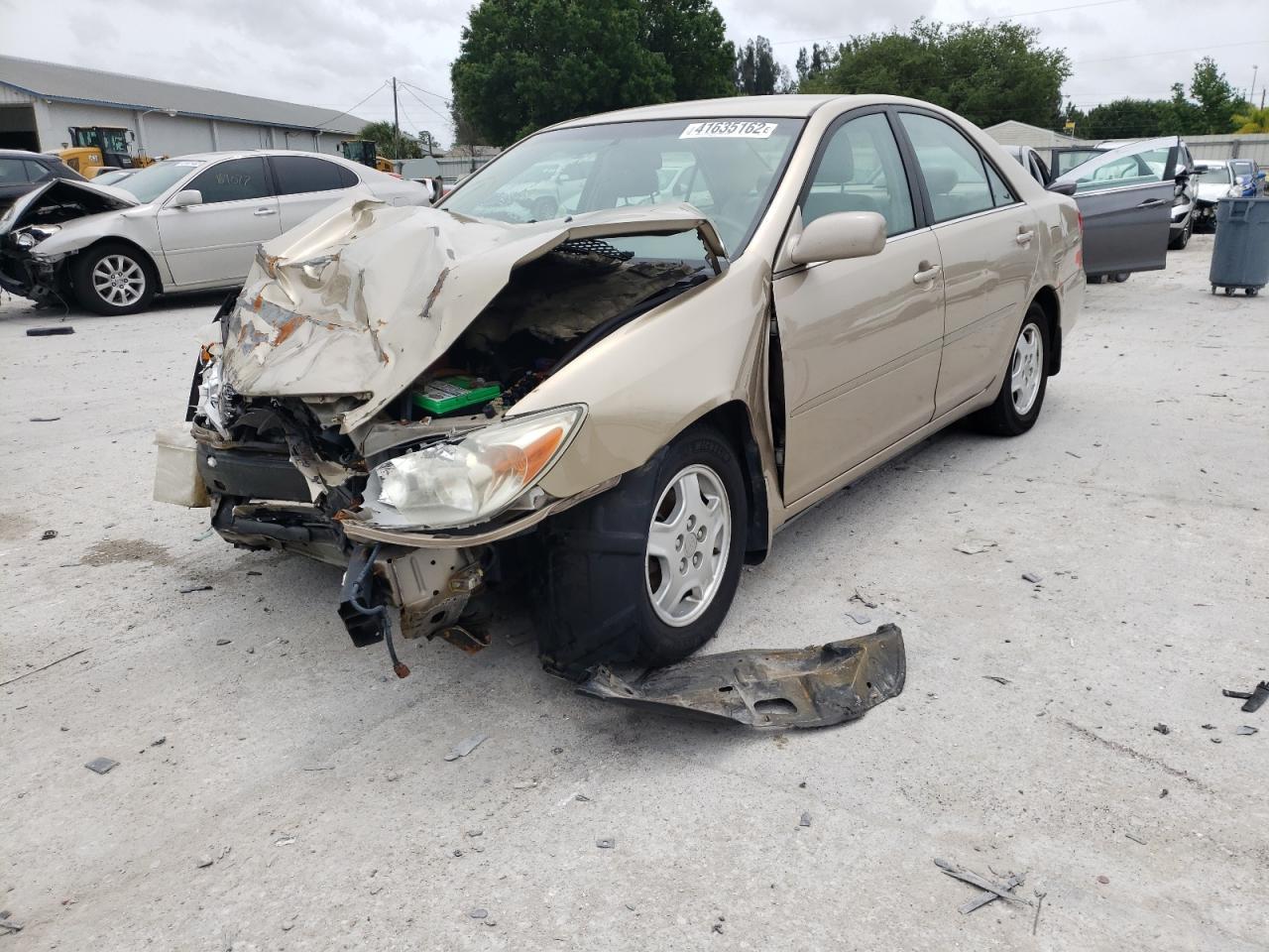 Photo 2 from auction – 2002 TOYOTA CAMRY LE with VIN 4T1BF32K92U014395