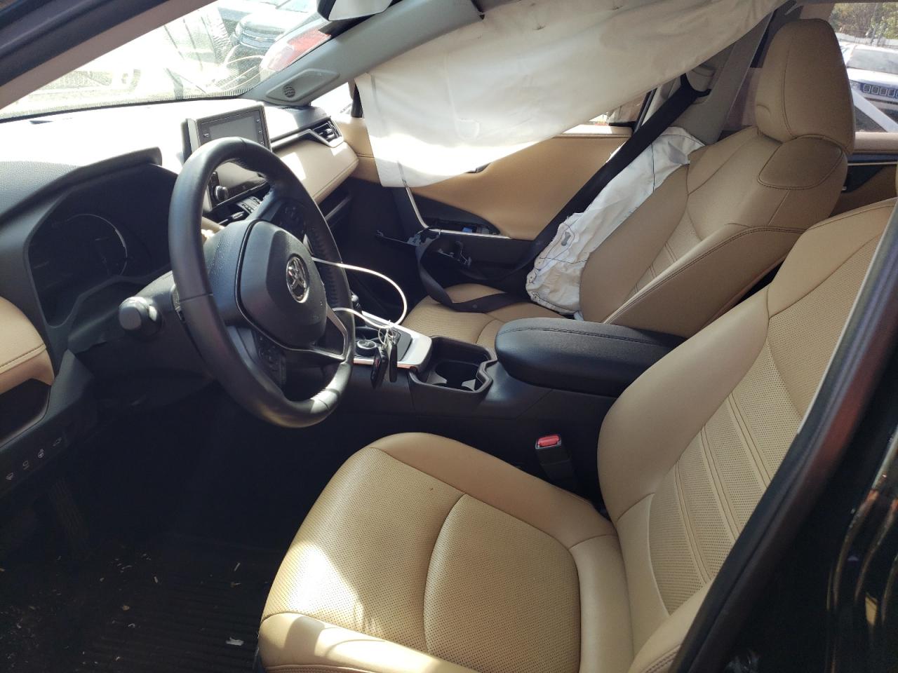 Photo 5 from auction – 2020 TOYOTA RAV4 LIMIT with VIN JTMN1RFV7LD526620