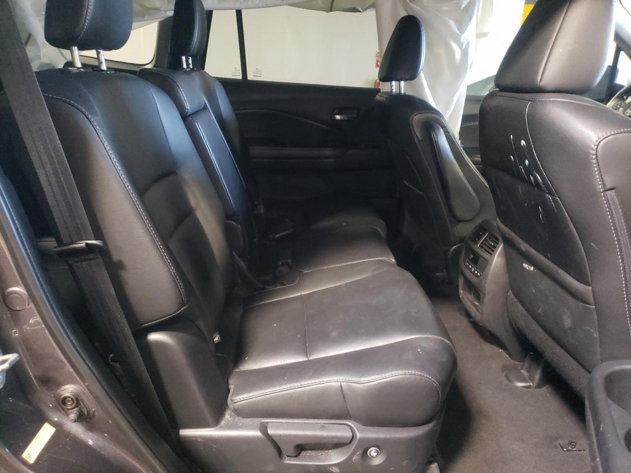 Photo 6 from auction – 2016 HONDA PILOT EXL with VIN 5FNYF6H58GB058180