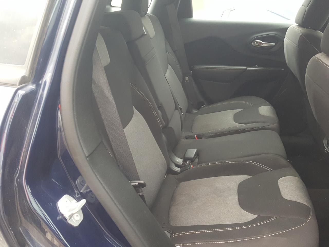 Photo 6 from auction – 2015 JEEP CHEROKEE S with VIN 1C4PJLAB2FW761308