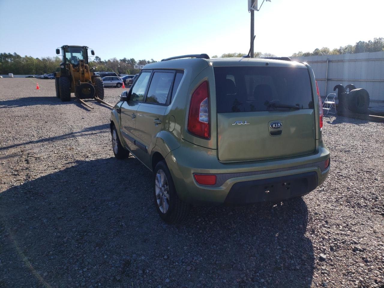 Photo 3 from auction – 2013 KIA SOUL + with VIN KNDJT2A6XD7601469